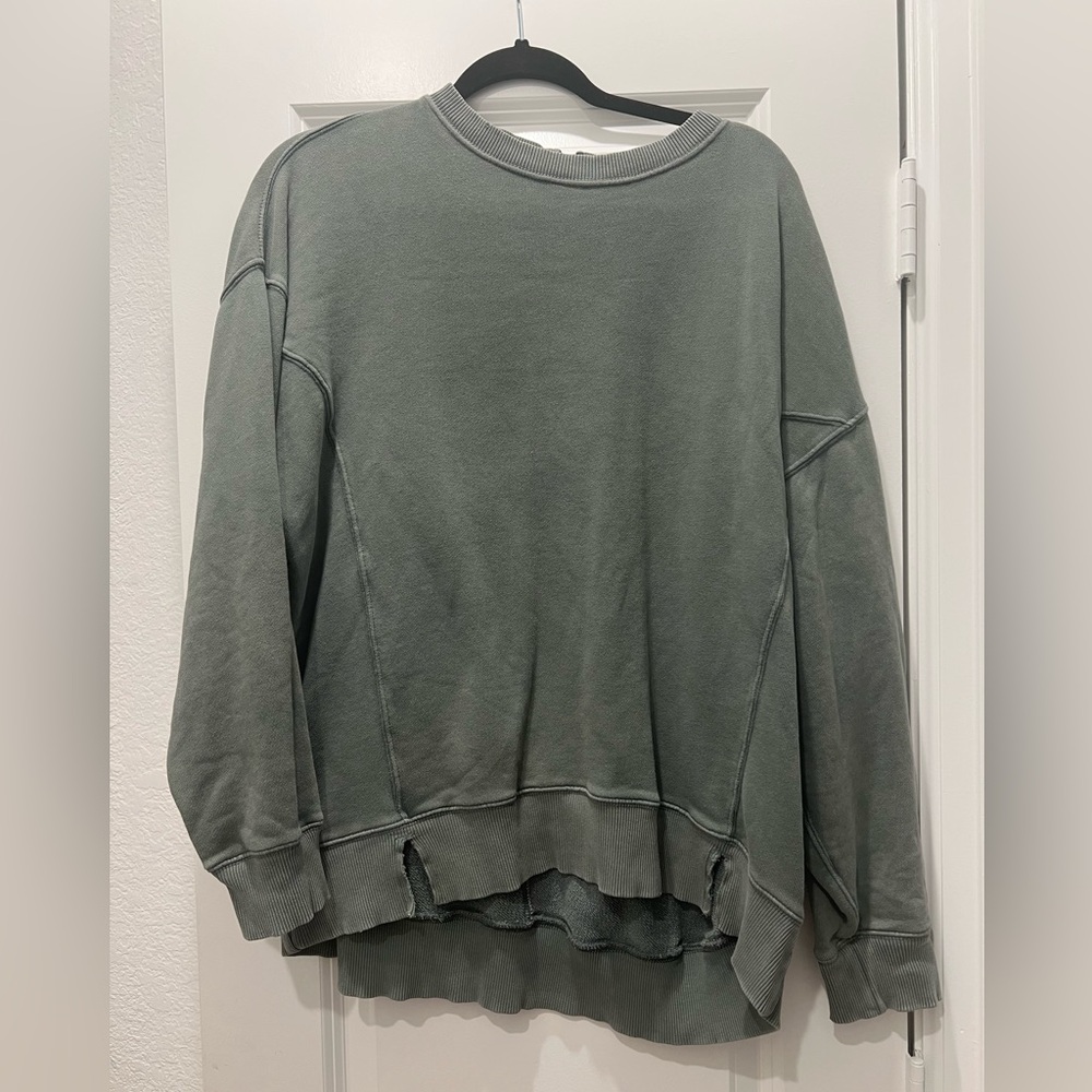 Aerie Distressed Crewneck